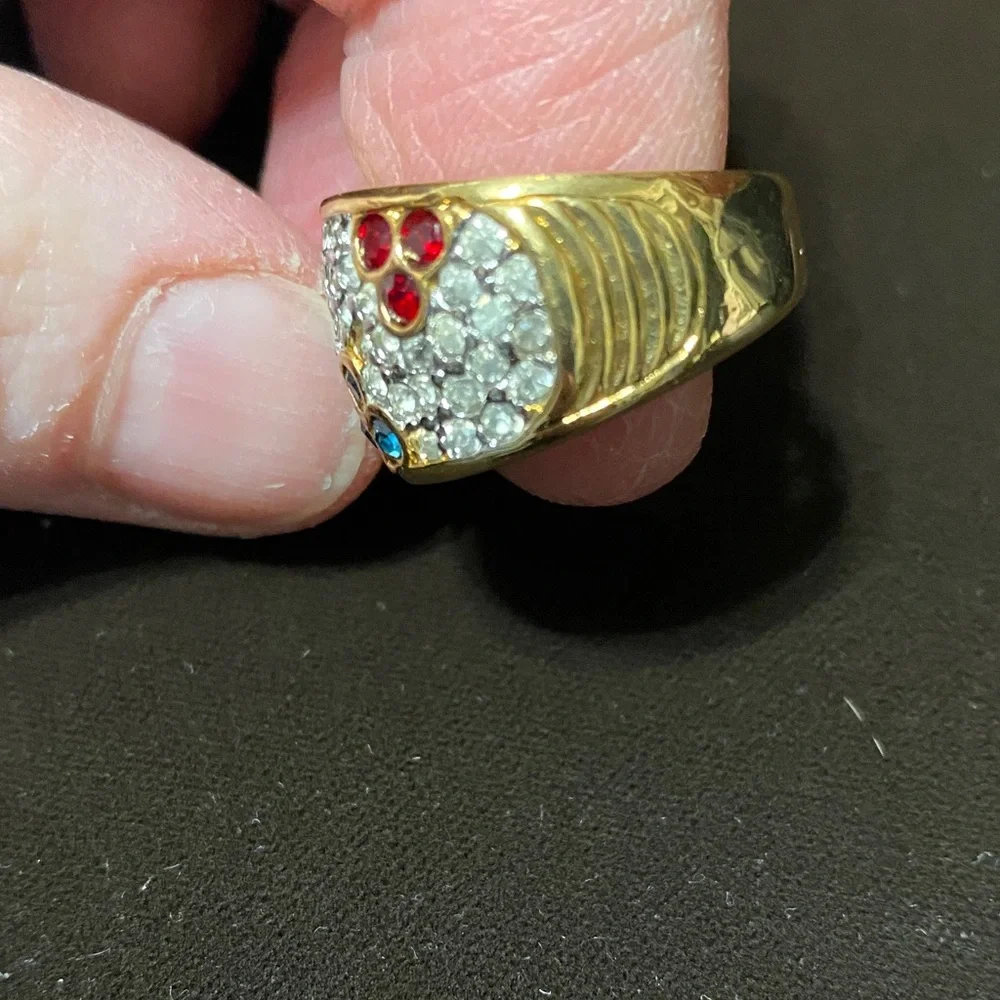 Elegant vintage size 6 3/4 18KT H.G.E. Multicolor Gemstone Ring